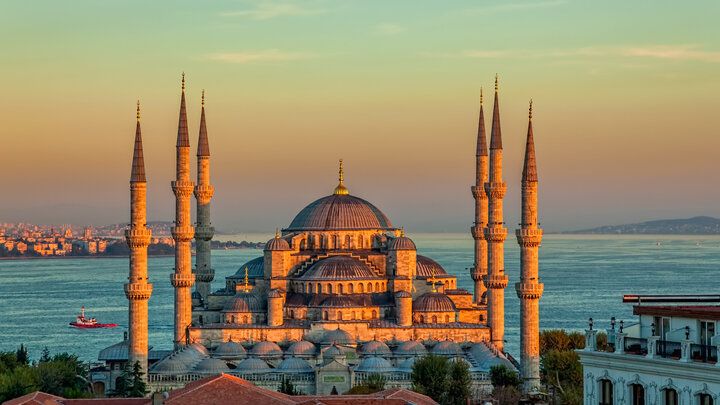 money-invest-property-turkey-istanbul.jpg