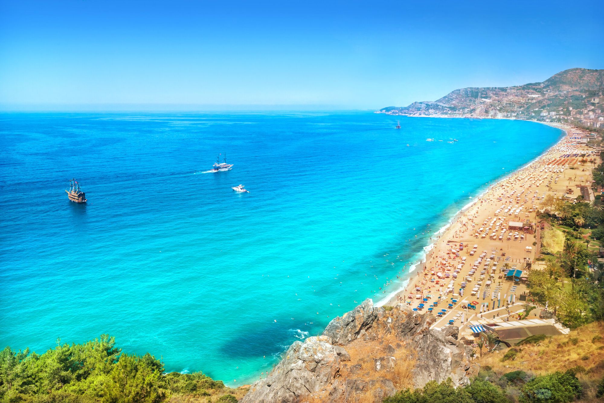 Cleopatra Beach (Kleopatra Beach) Mediterranean Sea from the Height, in Alanya, Turkey — Getty Images