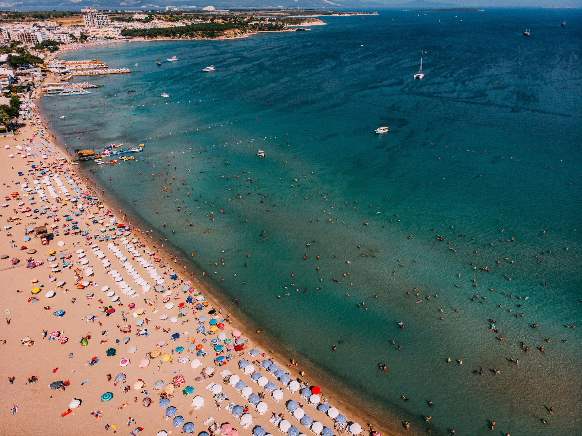 Aerial View Altinkum Beach at Aydin, Turkey — Getty Images
