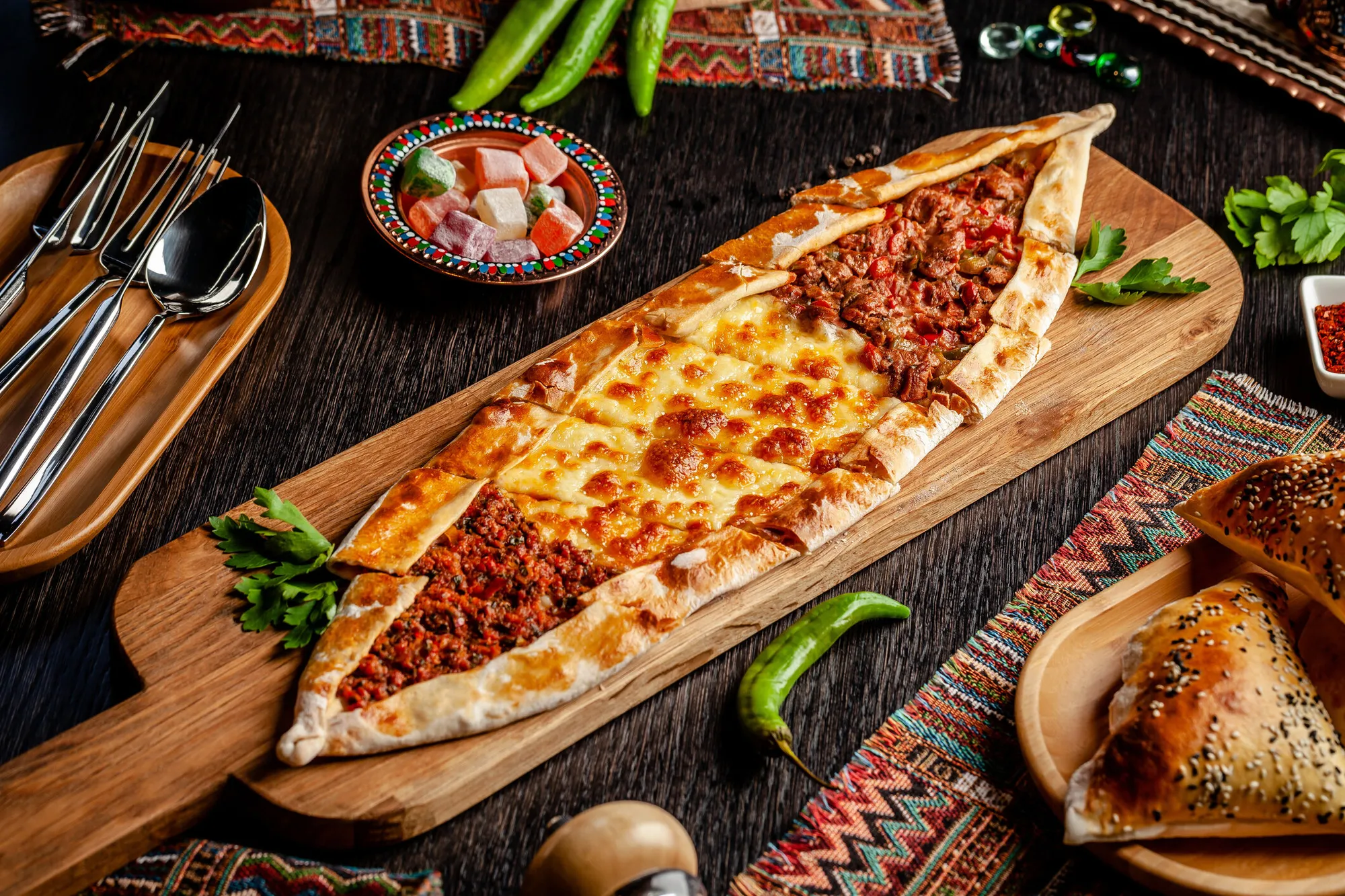 Foodies Guide Turkish Cuisine Specialties And Desserts Ikamet